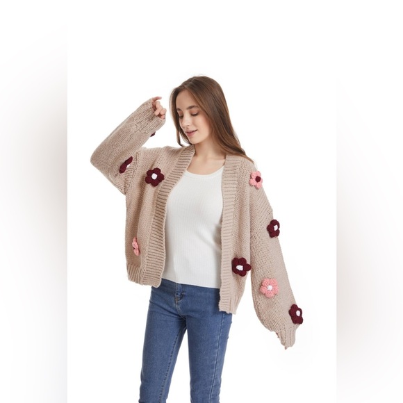 The Susannah 3D Flower Cardigan Sweater
By Anthropologie - Picture 2 of 7